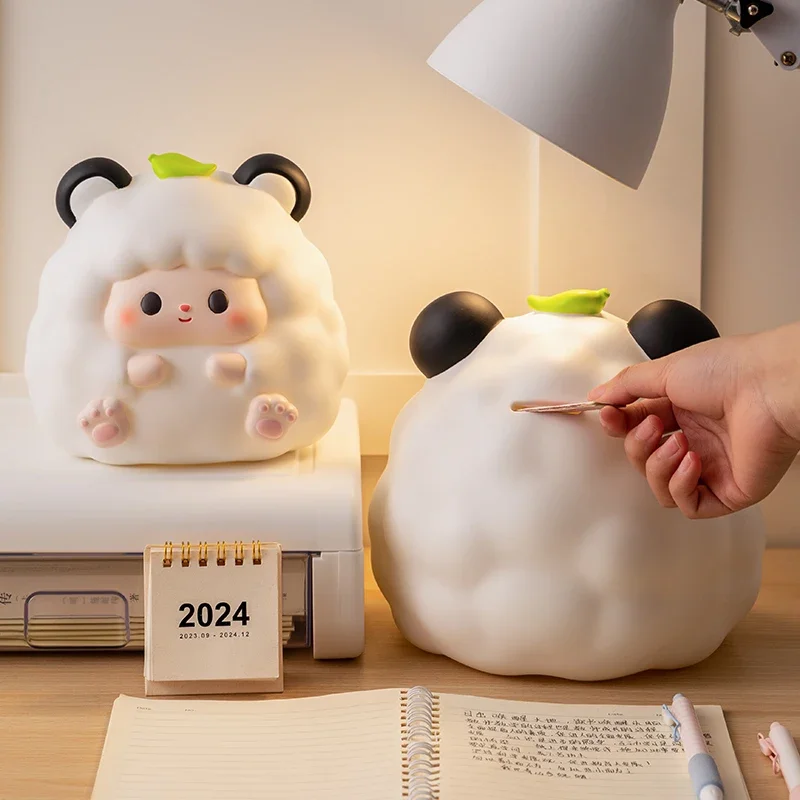 Tirelire Cartoon en Vinyle – Décorative & Éducative - Image 4