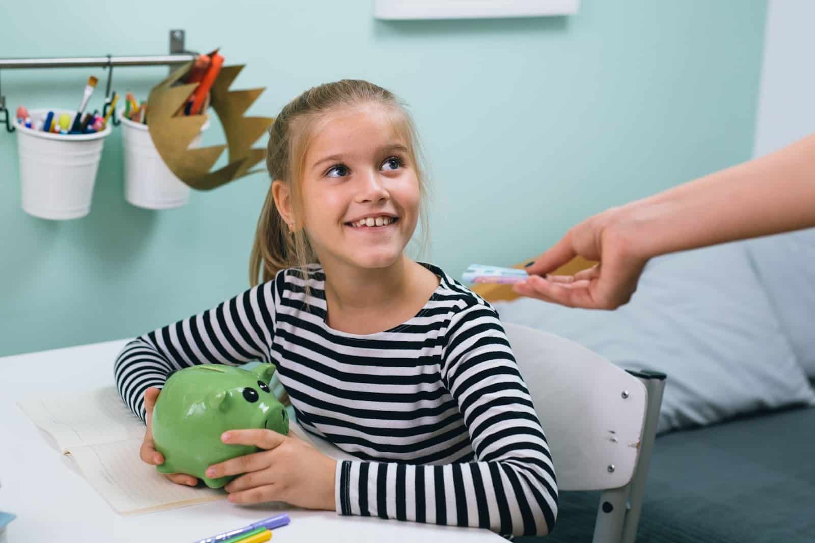 Pourquoi la tirelire est-elle essentielle pour l&rsquo;éducation financière des enfants ?